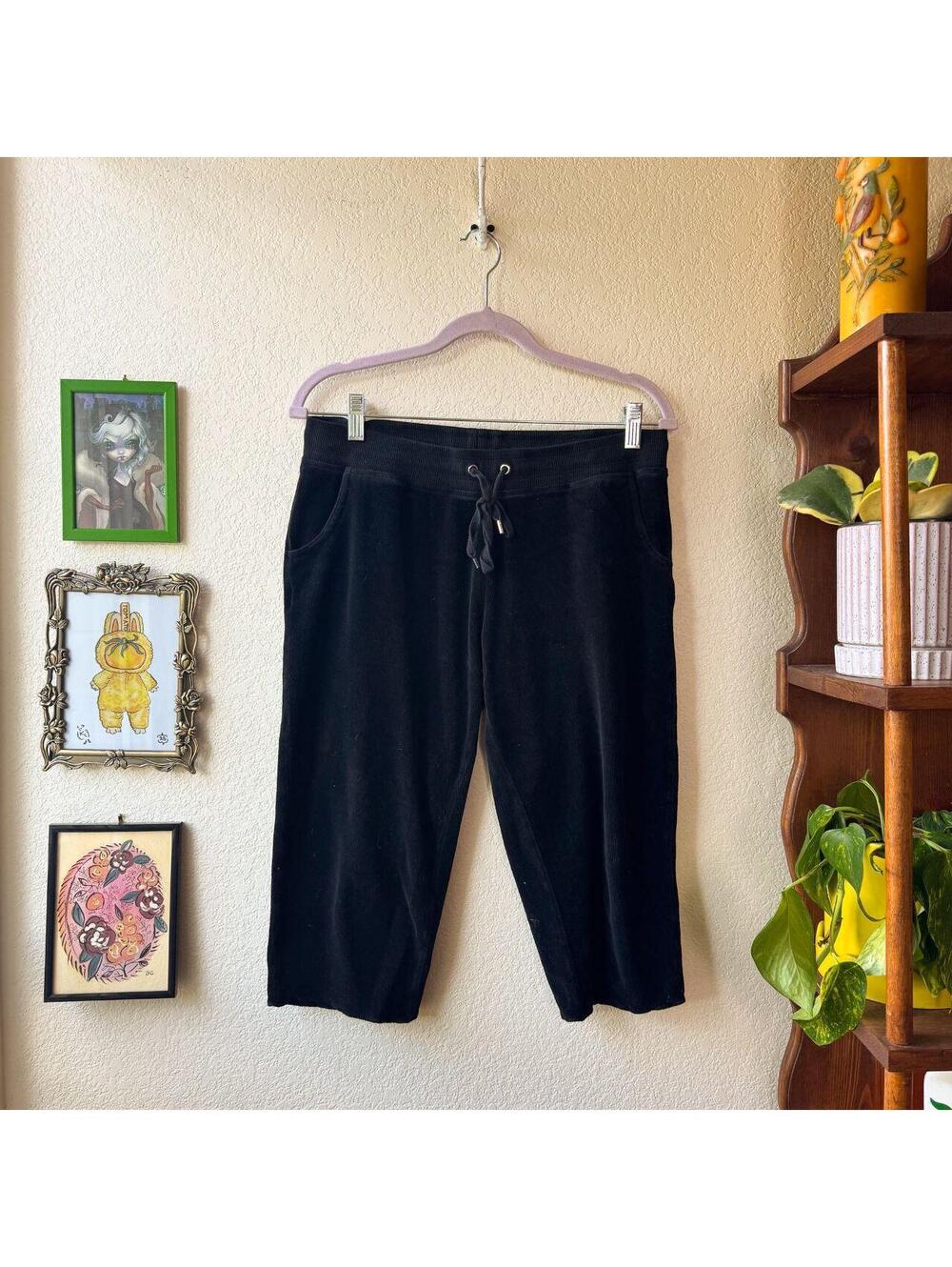 Vintage Y2K Black Velour Whimsygoth Goth Grunge Capri Sweats